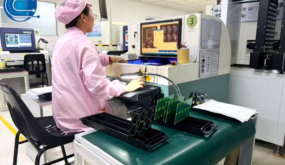 PCBA AOI inspection in PCBA factory
